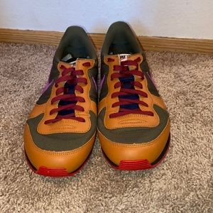 Custom Nike Internationalist “Mad Luv”